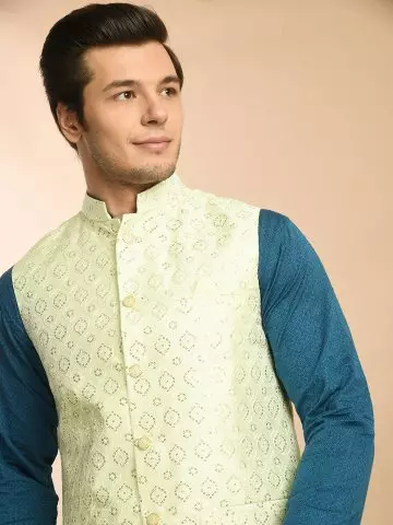 Kurtas
